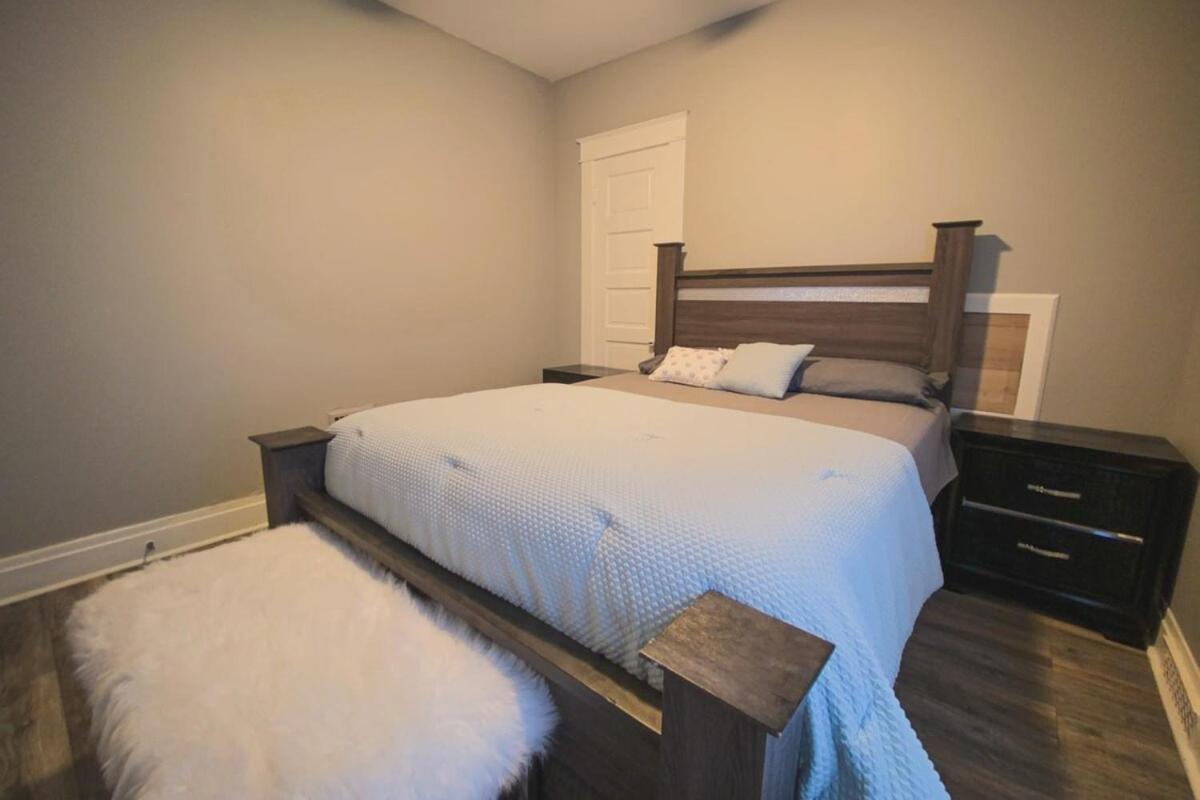 Large 6Br, 2 Bath In Καταρράκτες του Νιαγάρα Εξωτερικό φωτογραφία