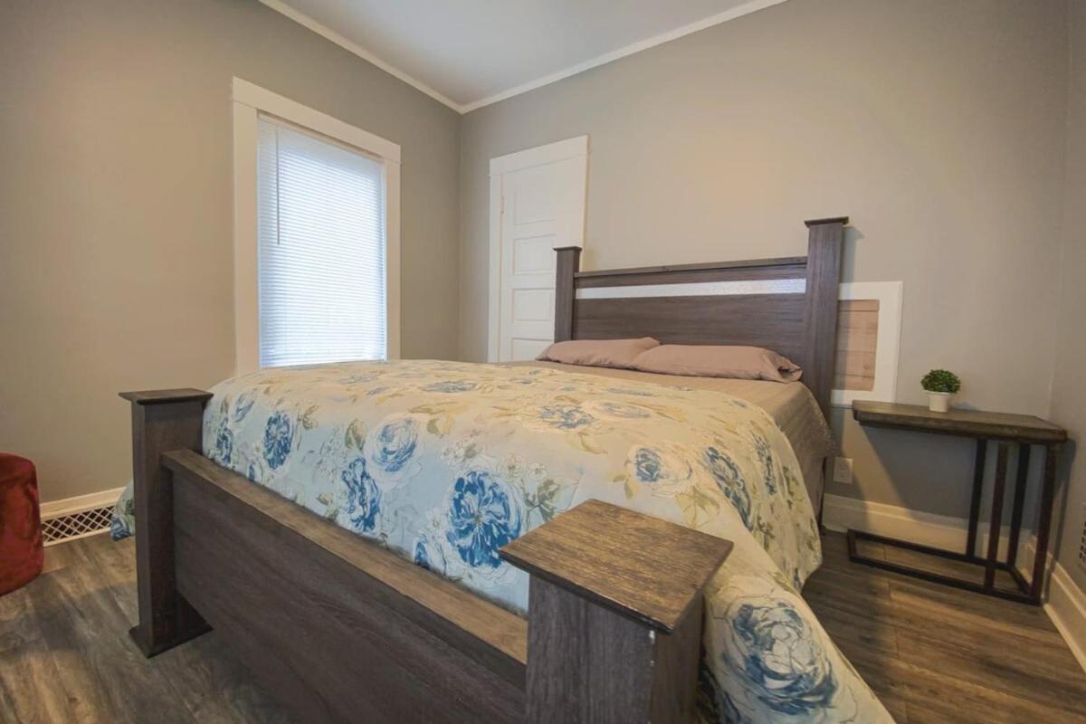 Large 6Br, 2 Bath In Καταρράκτες του Νιαγάρα Εξωτερικό φωτογραφία